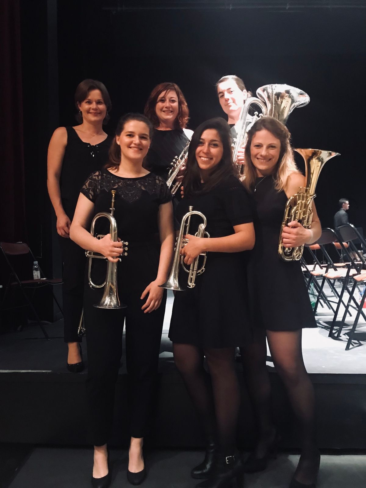 Natacha et les musiciennes du Paris Brass Band